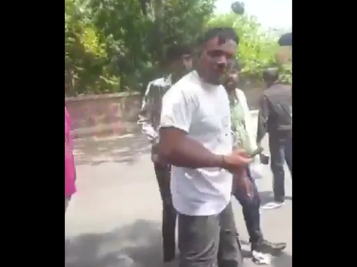 VIDEO Cine este singurul supraviețuitor al tragediei aviatice din India. Modul în care a reușit să se salveze