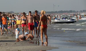 Pe trupul Ralucăi Zenga nu există urme de celulită sau de bergeturi jpeg