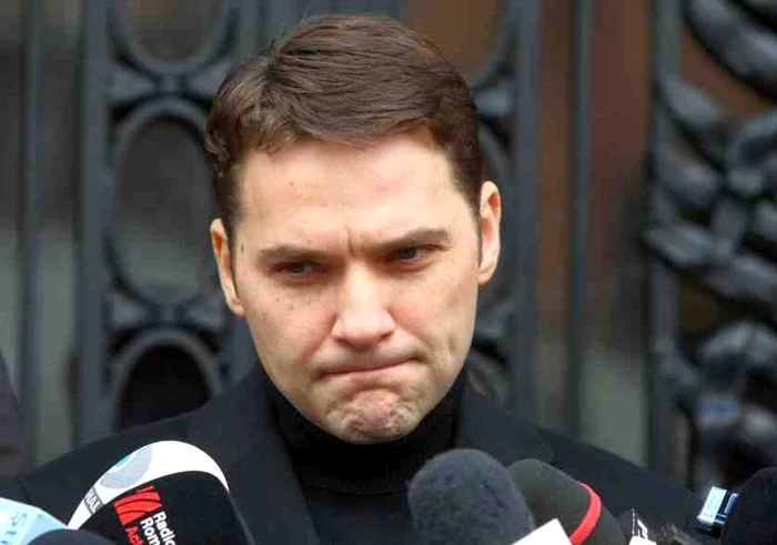 
    Dan Şova este cercetat pentru fals în înscrisuri, evaziune fiscală şi spălare de baniFoto: Marian Iliescu / Adevărul  