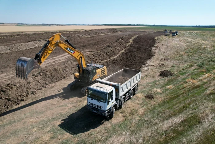 Şantierul drumului de legătură între A1 şi Timişoara FOTO DRDP Timişoara