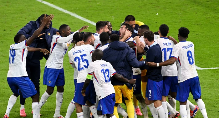 Francezii s-au bucurat de rezultatul alegerilor ca pentru victoriile de la Euro 2024. Foto PRO TV