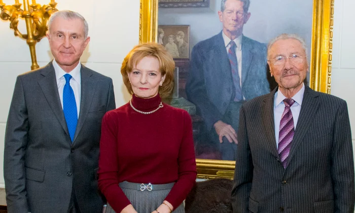 Majestatea Sa Margareta si Principele Radu  la Palatul Elisabeta cu Emil Constantinescu si Nadia Constantinescu   Casa Majestatii Sale jpeg