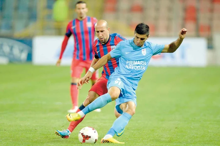 
    În tur, Steaua s-a impus  cu scorul de 5-0 (FOTO: Răzvan Păsărică)  