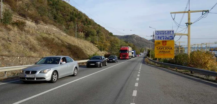 Drumul European 70, în apropiere de Vama Porţile de Fier I FOTO Alexandra Georgescu