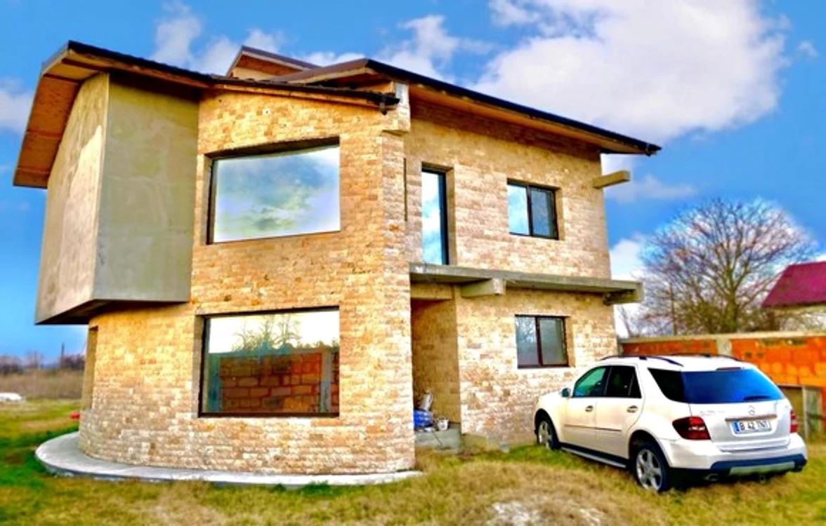 Construcţia casei a durat 3 aniFoto: arhivă personală