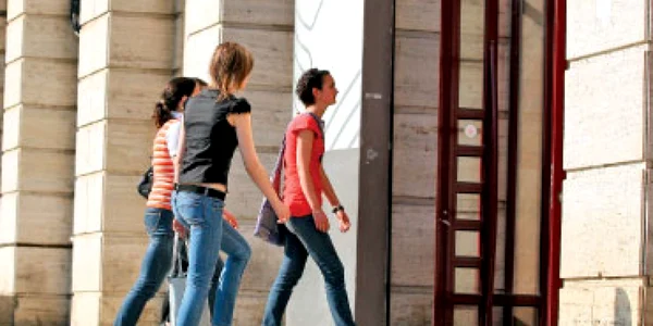 Specializări cu priză  la absolvenţii de facultate