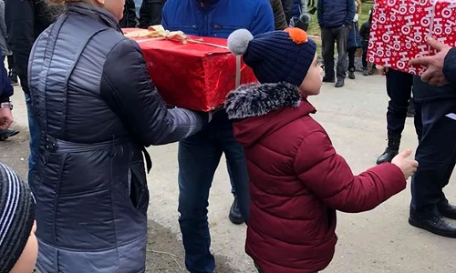 1 nicolae al romaniei pachete umanitare de craciun 2019 1 jpg jpeg