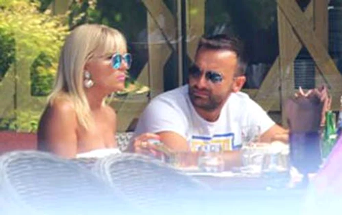 
    Udrea şi iubitul ei au dat o fugă pe Litoral foto: Ziarul de Constanţa   