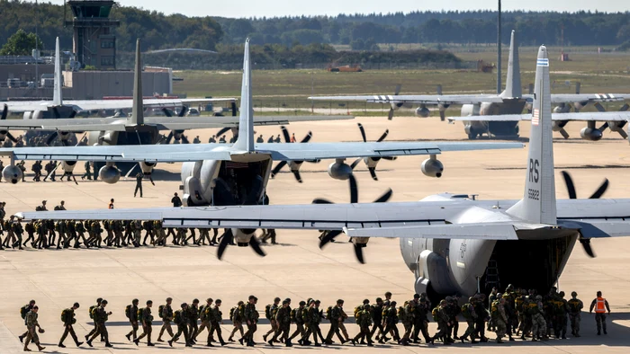 Numărul cadrelor militare ar putea crește la 20.000 / Sursa foto: Shutterstock