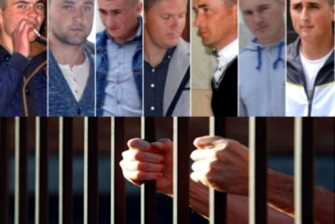 
    Procesul violatorilor din Vaslui s-a încheiat, iar agresorii au aflat câți ani vor sta după gratiiFoto: adevarul.ro  