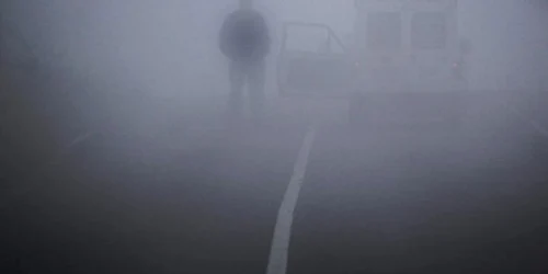 Ceaţă densă pe toate drumurile din Brăila