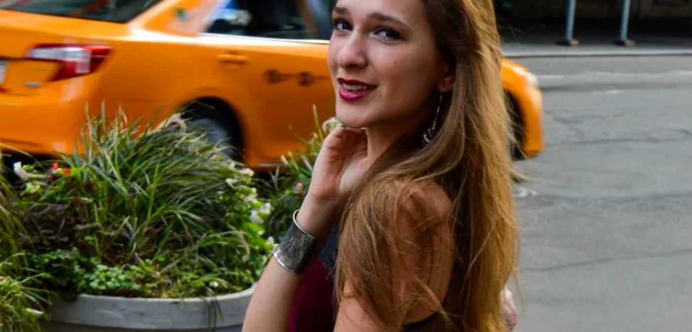 Anca Grovu susţine că a fost dusă acasă de la accident de tatăl său. FOTO: Arhivă personală