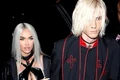 Megan Fox și Machine Gun Kelly au purtat costume religioase jpg