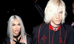 Megan Fox și Machine Gun Kelly au purtat costume religioase jpg