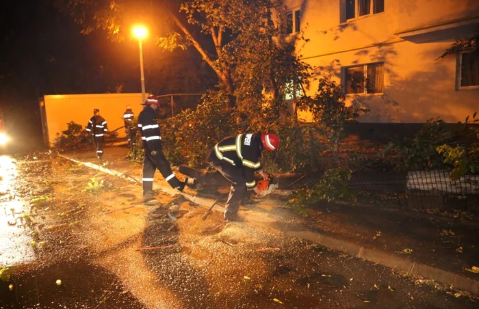 Fotografie făcută azi noapte în Capitală- FOTO Adevărul