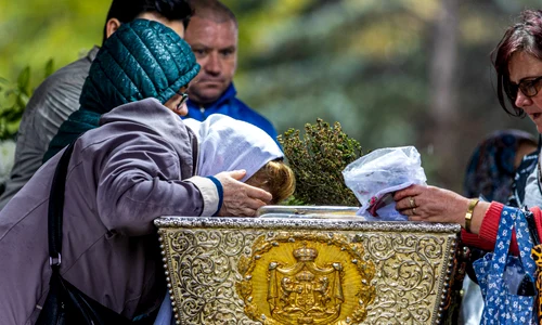 sfanta parascheva iasi jpg