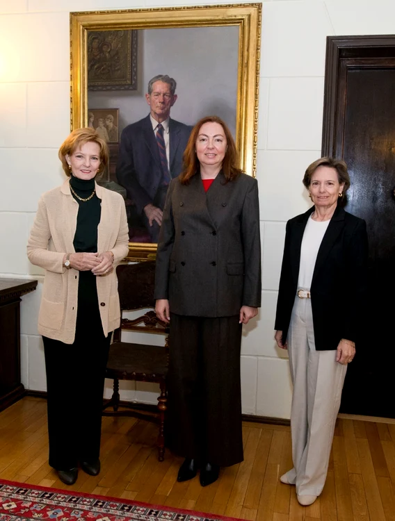 Majestatea Sa Margareta și Principesa Sofia   Daniel Angelescu, Casa Majestății Sale (2) jpg