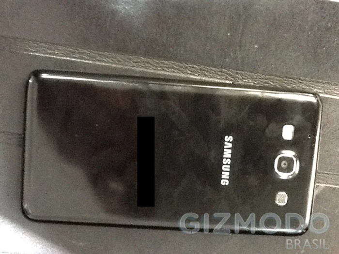 Samsung Galaxy S III (foto: gizmodo)