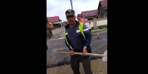 Dorel cu lopata. FOTO Captură video