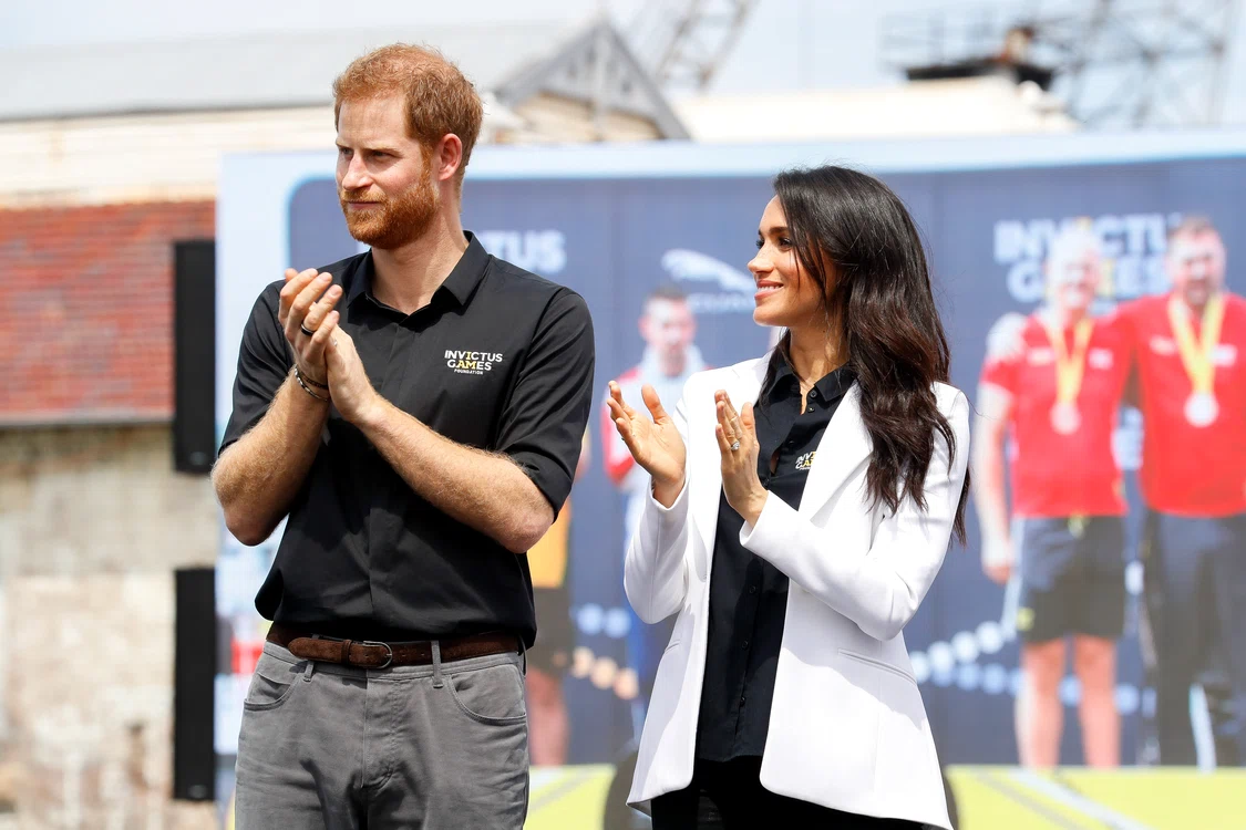 Meghan Markle şi Prinţul Harry vor deveni părinţi în primăvara lui 2019