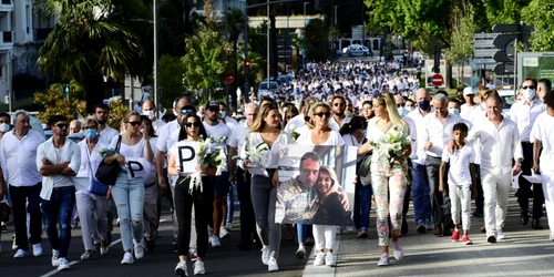 Un şofer de autobuz a murit în Franţa după ce a fost atacat de pasageri care au refuzat purtarea măştii FOTO EPA-EFE