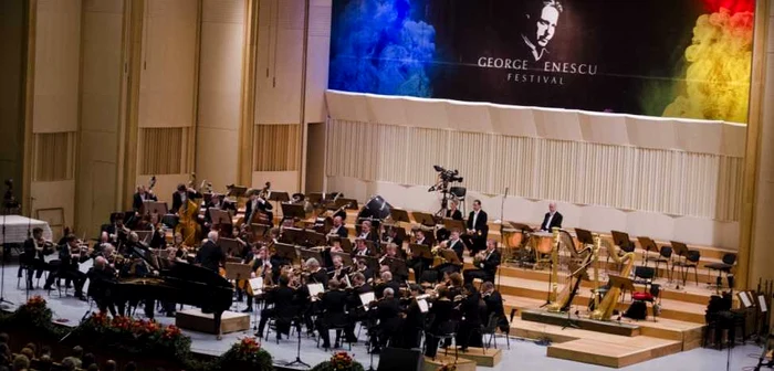 Capela de Stat din Berlin, dirijată de Daniel Barenboim, la Sala Palatului FOTO Andrei Gîndac