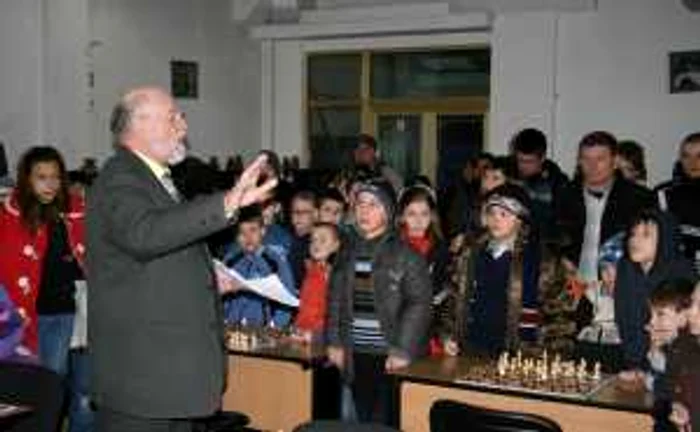 Micuţii au participat la Cupa Mărţişorului la şah