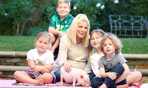 1 tori spelling si familia jpg jpeg