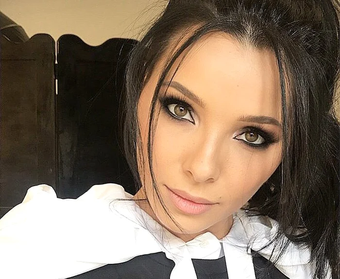 Corina Caragea este una dintre cele mai sexy prezentatoare de la noifoto: arhivă personală/Instagram