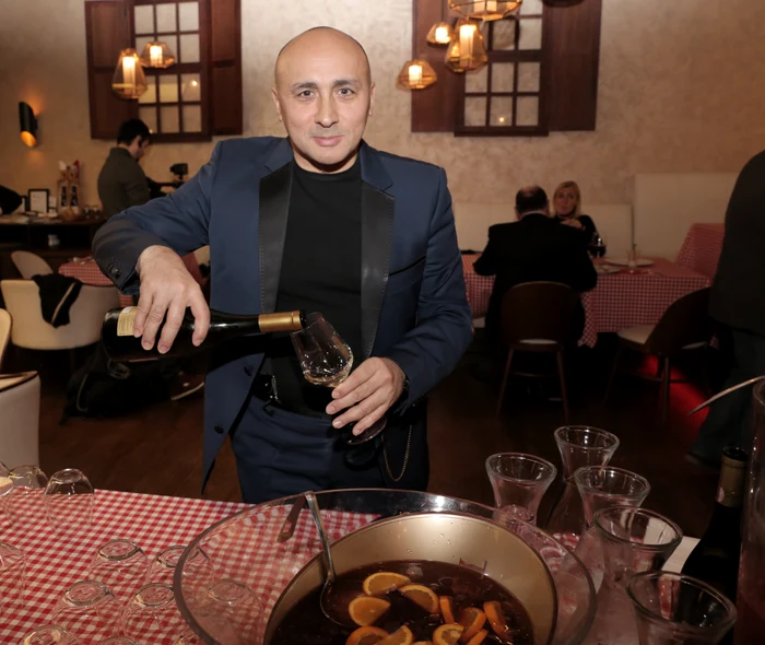 Marcel Pavel şi-a deschis restaurant în centrul Bucureştiului