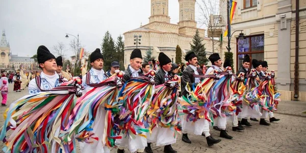 Festivalul „Datini şi obiceiuri de iarnă” FOTO Facebook Maricel Popa