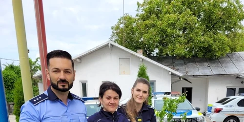 portofel gasit foto politia novaci jpg