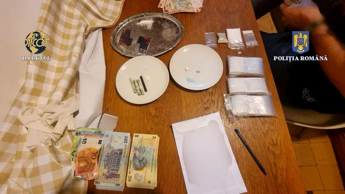 Au fost capturate peste 930 de kilograme de droguri. FOTO: DIICOT