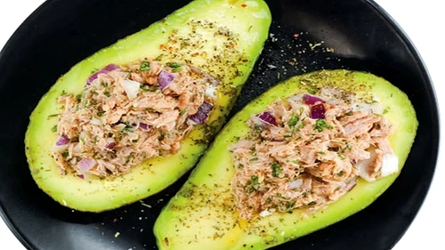 avocado umplut cu ton jpg