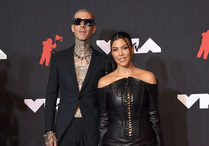 Kourtney Kardashian și Travis Barker s-au căsătorit Sursă foto: Profimedia