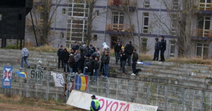 Suporterii gălățeni s-au dat în petec la finalul meciului
