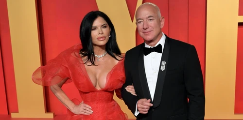 Jeff Bezos, Lauren Sanchez, foto Shutterstock jpg