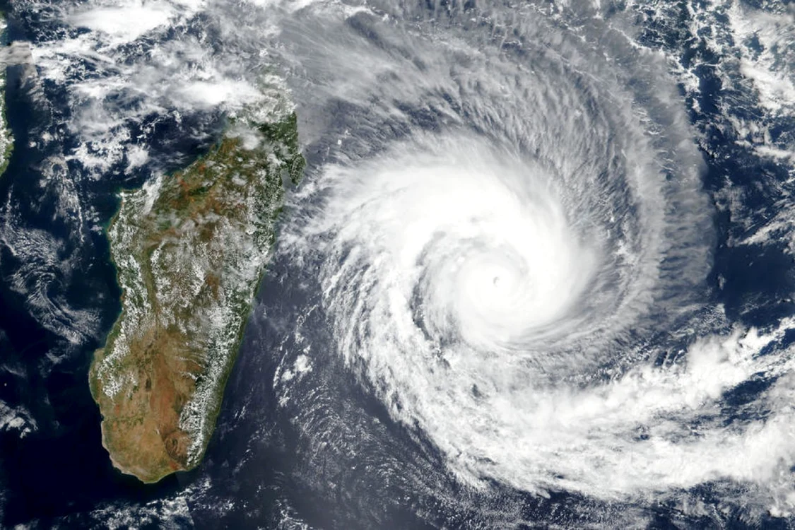 Ciclonul Batsirai, văzut din spaţiu, înainte de a lovi insula Madagascar Foto EPA EFE