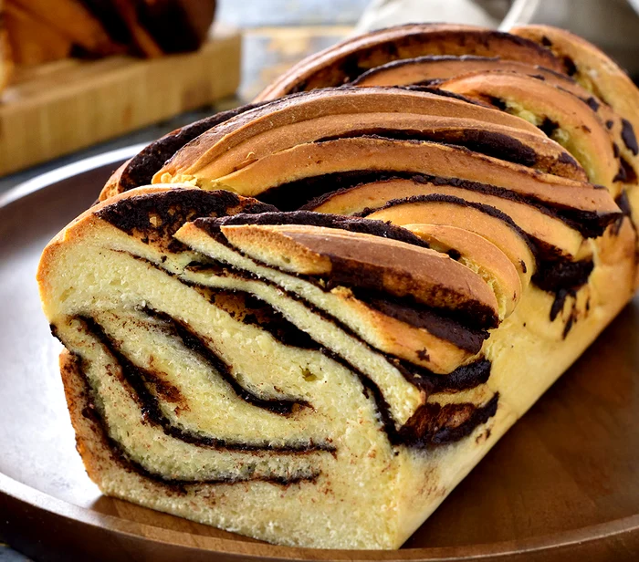 VIDEO Cozonacul Babka, desertul european cu umplutură de ciocolată și fără frământare. Rețeta dezvăluită de Jamila: „Răsfățul suprem pentru sărbători”