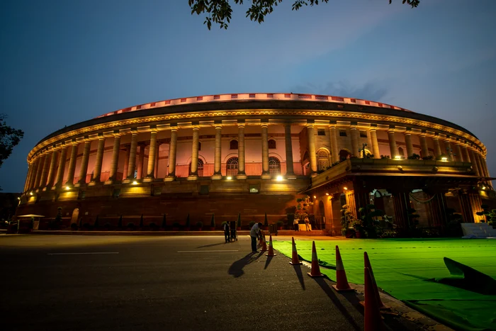 Parlament Indian FOTO: PradeepGaurs/Shutterstock