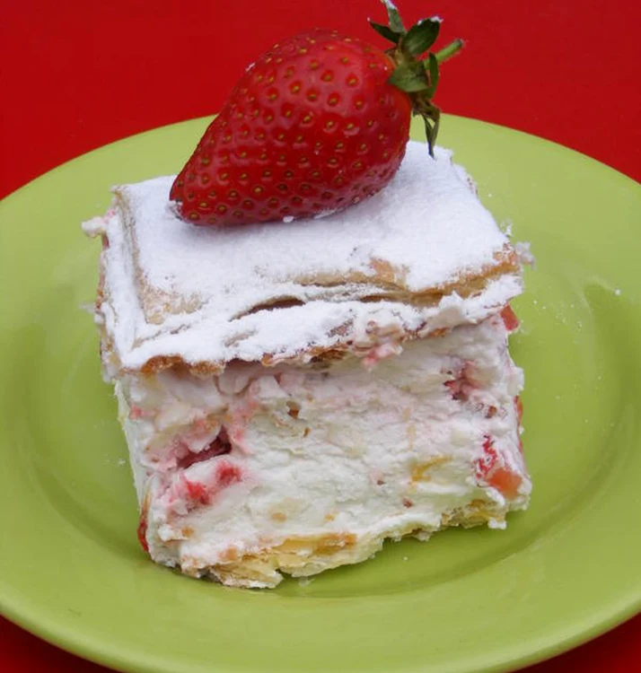Mille Feuille cu capsuni jpeg
