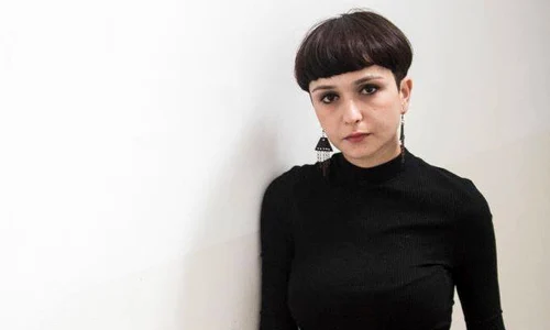 „Mă intrigă cînd oamenii simt că sînt transparenți în fața celorlalți“ – interviu cu Cristina HANEŞ jpeg