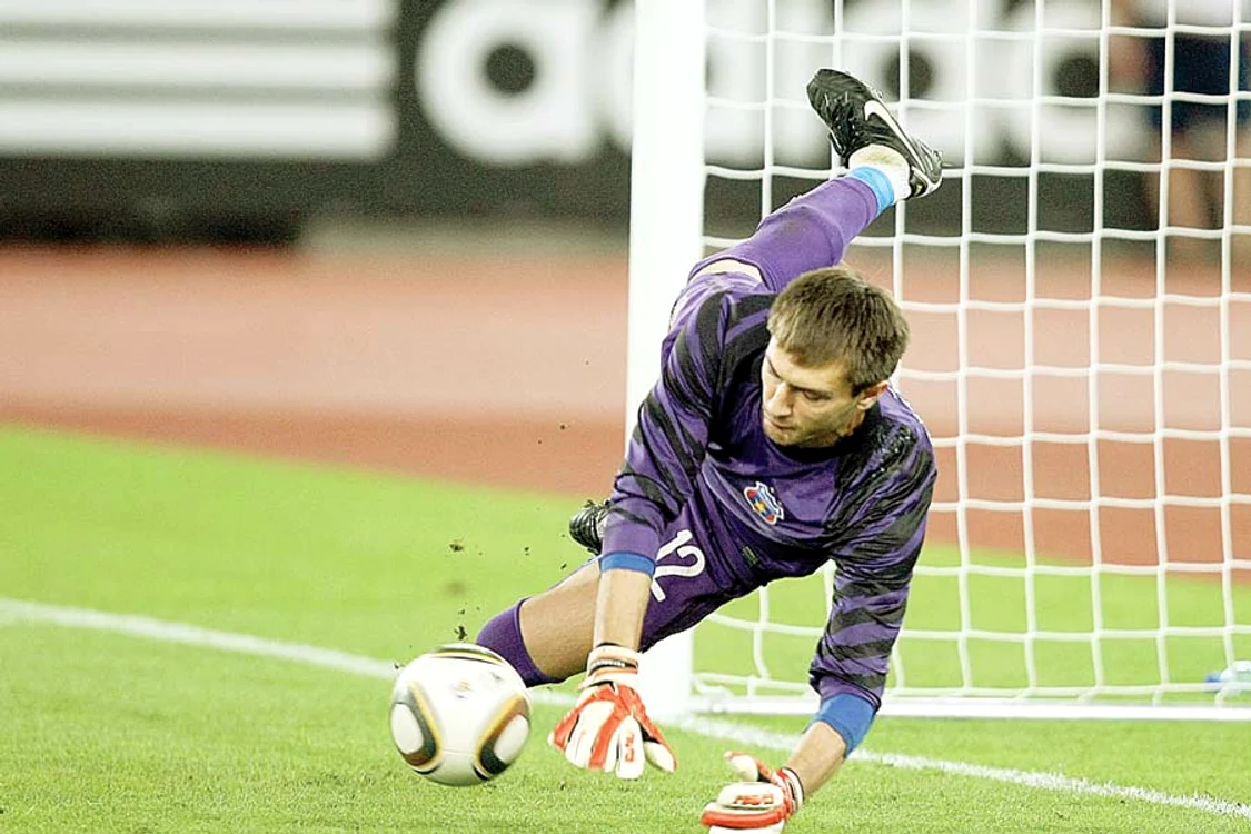 Claudiu Keşeru  nu a amia jucat în România decât la FC Bihor