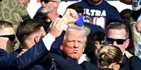 Doland Trump imediat dupa tentativa de asasinat FOTO AFP jpg