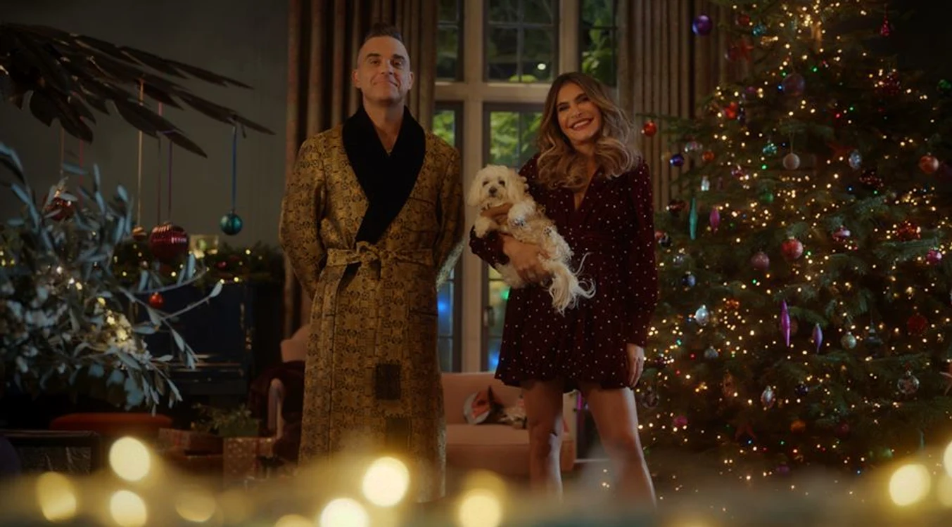 1 robbie williams videoclip cu familia de craciun 1 jpg jpeg