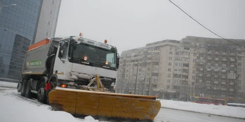 Furturi de sezon. Nici utilajele de deszăpezire nu scapă de hoți. Foto Alex Policală