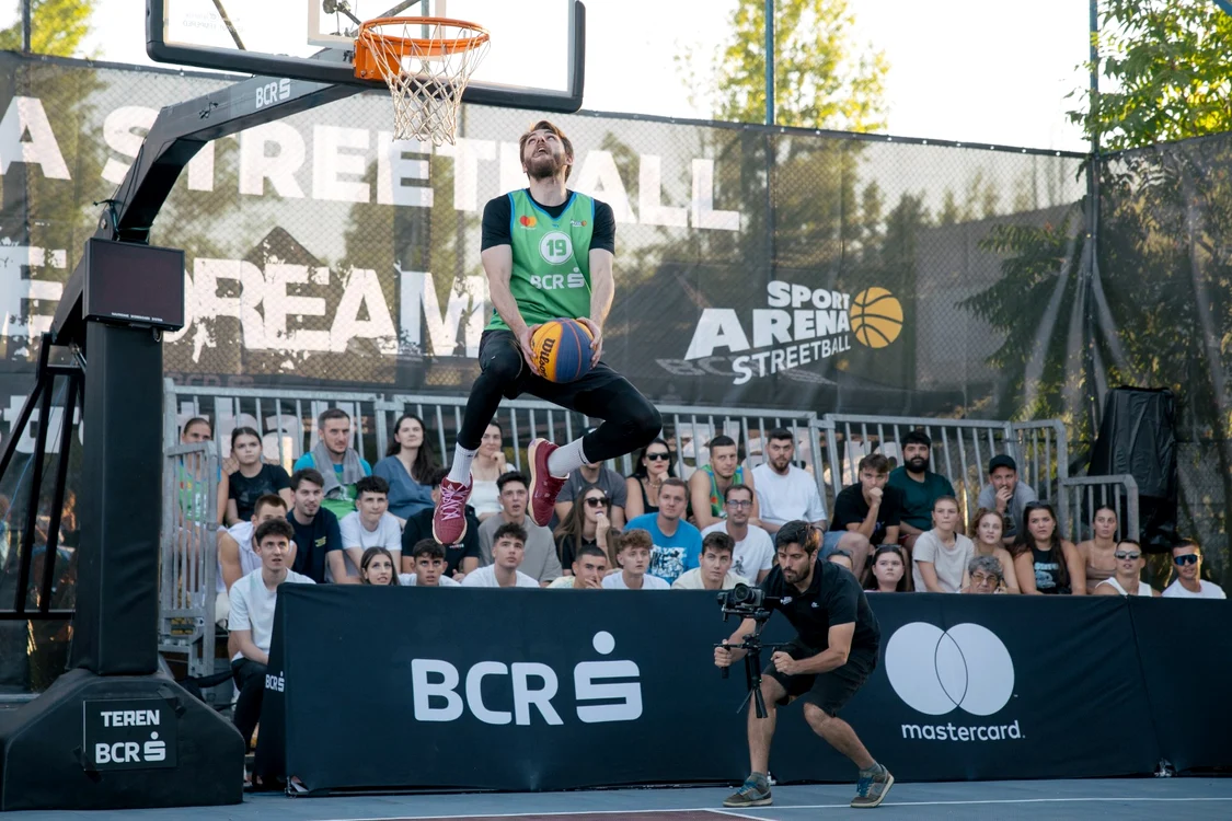 Concursurile de slam-dunk fac deliciul spectatorilor