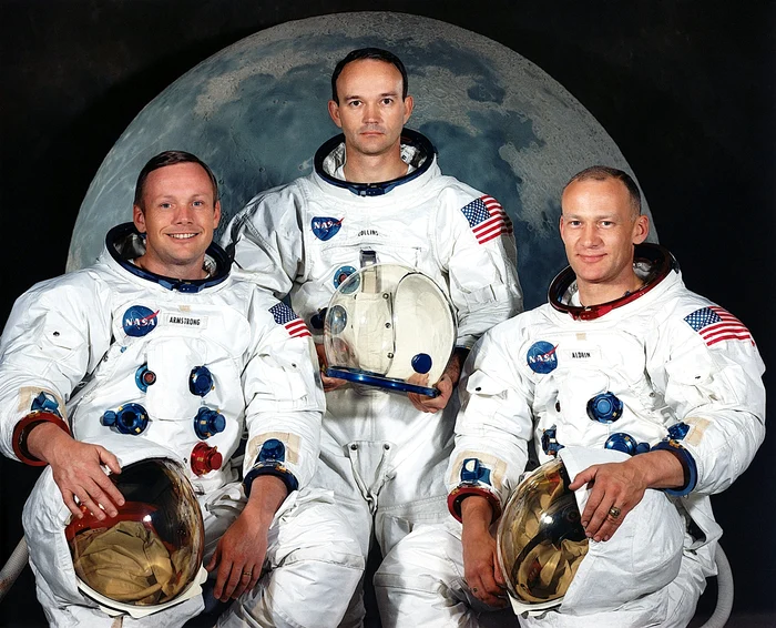 Neil Armstrong,  Michael Collins şi Buzz Aldrin