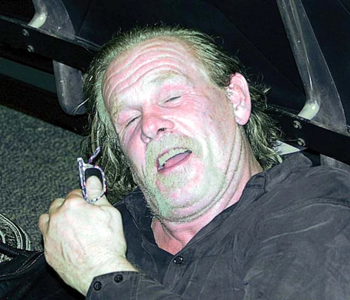 2011 Adoarme pe aeroport