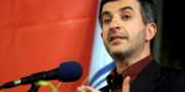 Ahmadinejad şi-a numit cuscrul în funcţia de prim-vicepreşedinte al Iranului